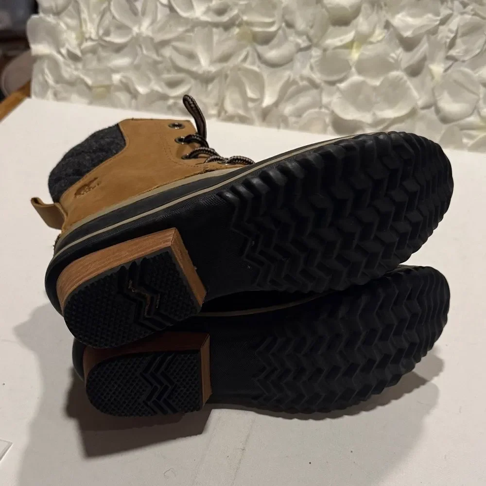 Sorel Tan and Black Waterproof Boots